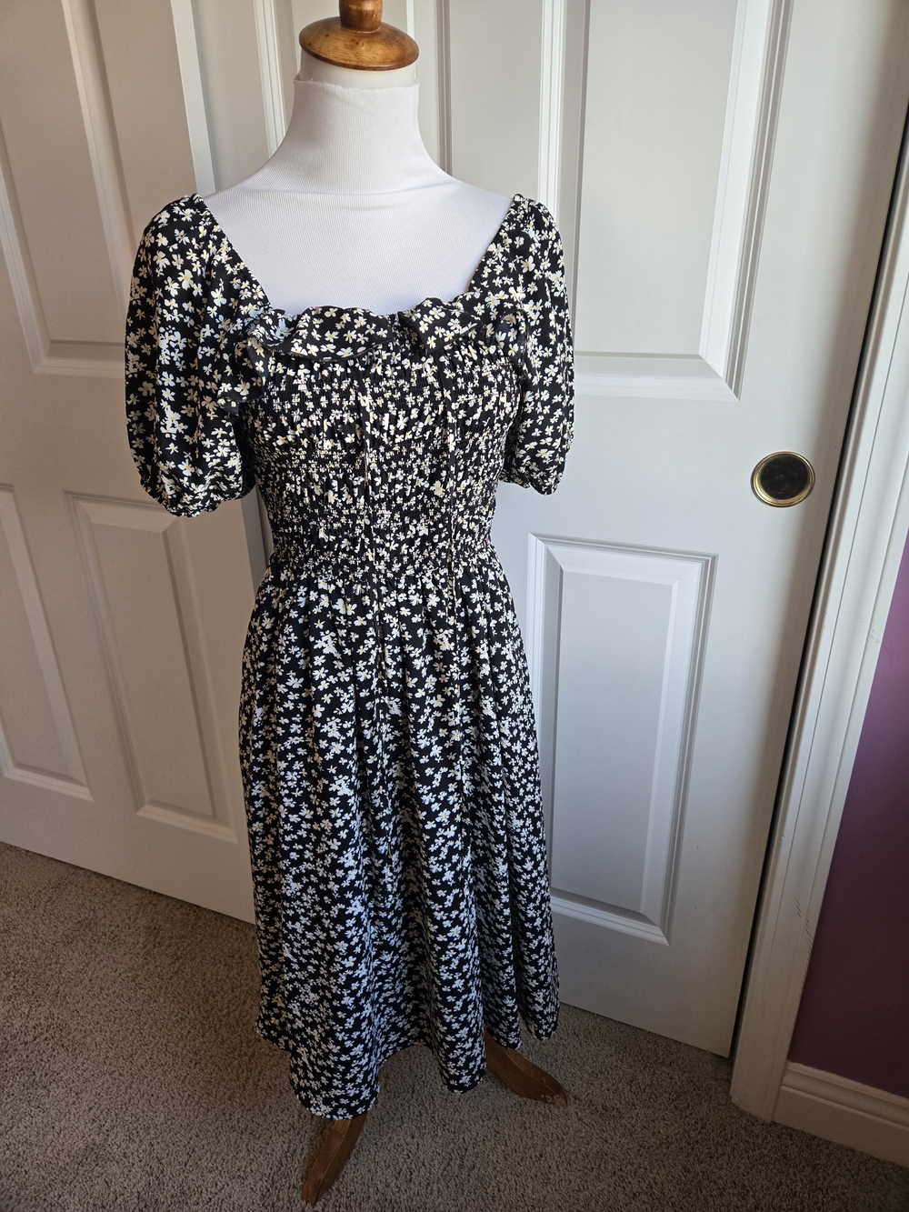 NWOT Smocked Black Floral Midi Dress with Puff Sleeves - Small